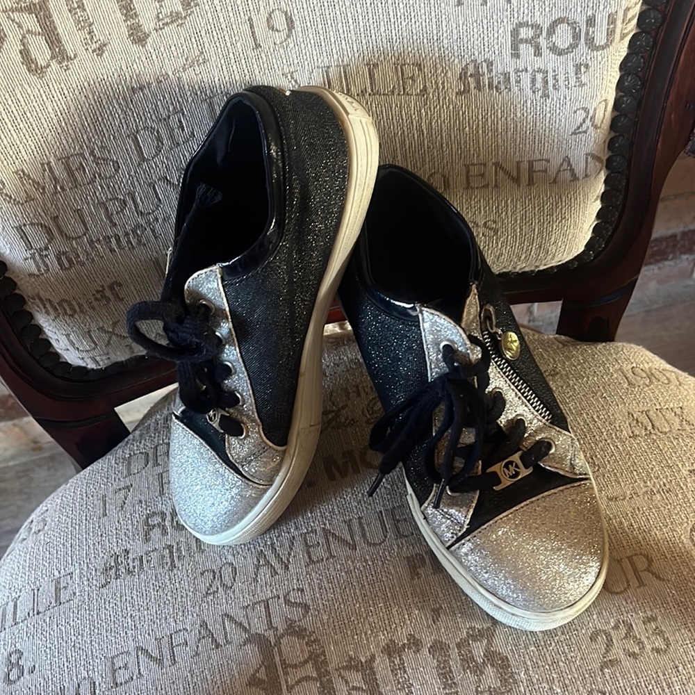 mk tennis